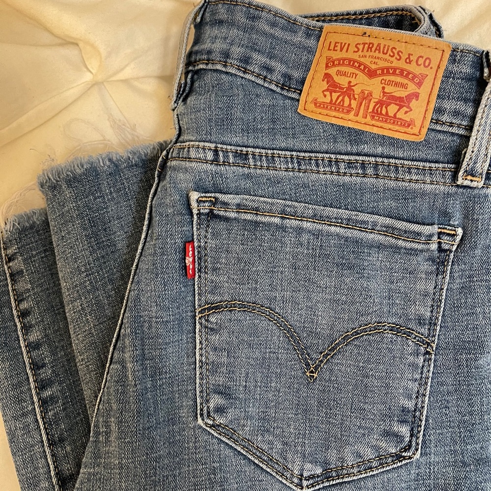 Levi skinny jeans!